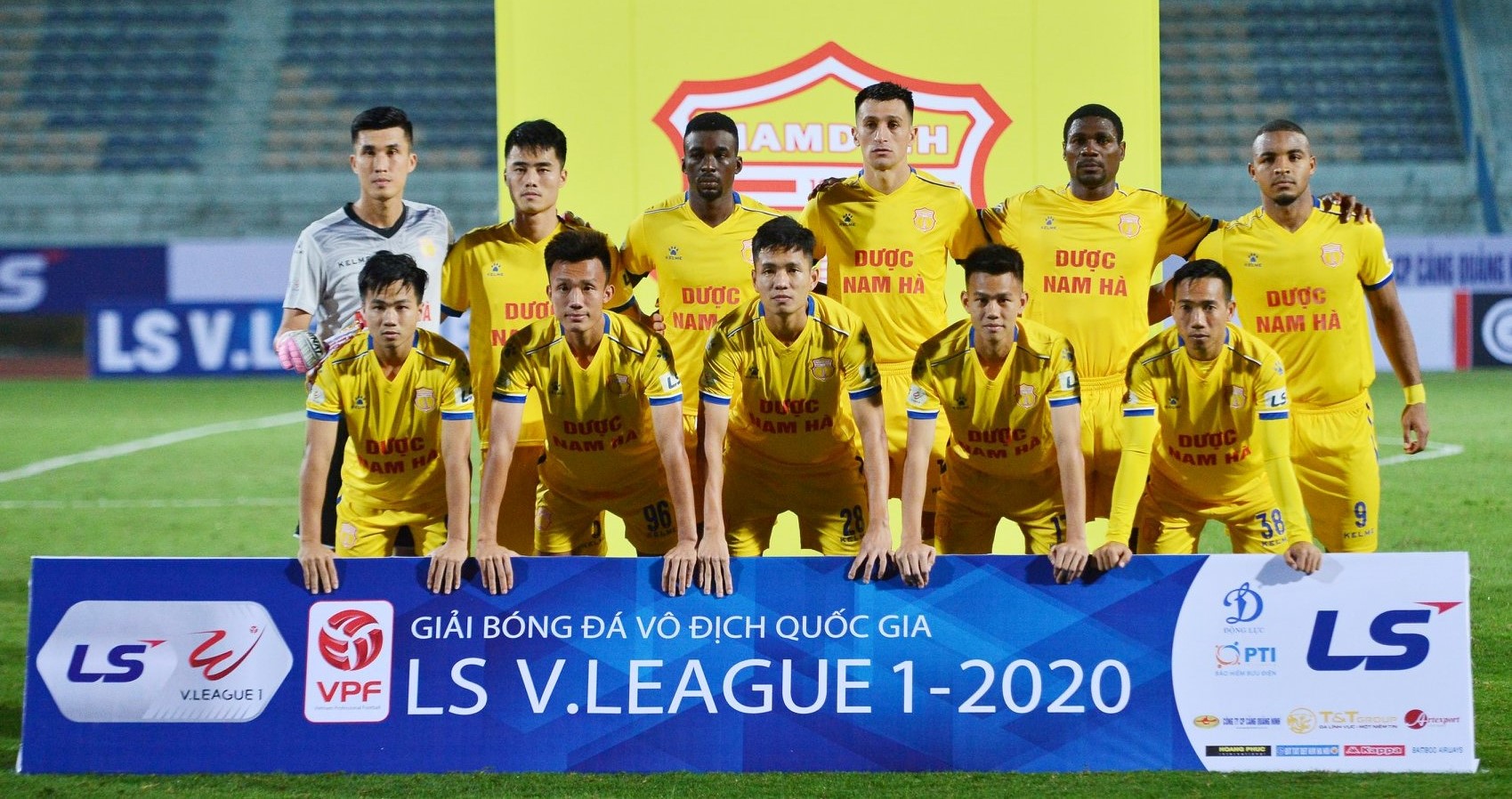 CLB Nam Định có khả năng không thể tham dự V-League 2022