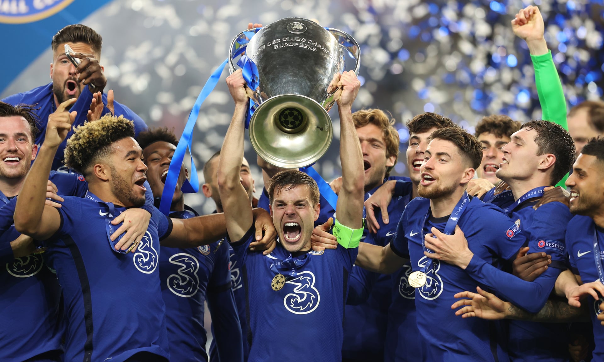 UEFA công bố mức tiền thưởng của mùa giải Champions League 2021/22