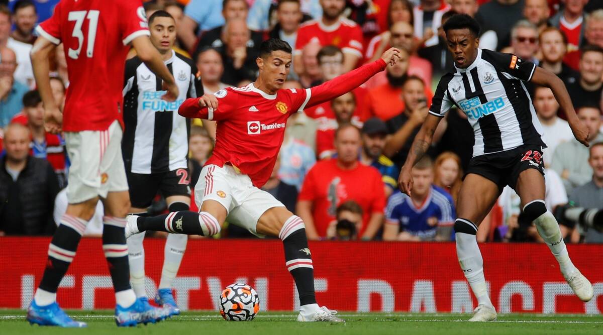 Ronaldo trong trận Man Utd gặp Newcastle 